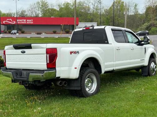 2022 Ford F-450 LARIAT DRW
