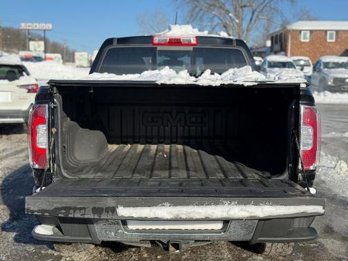 2020 GMC Canyon SLE