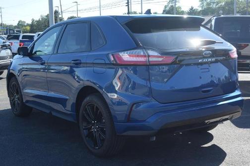 ATLAS BLUE 2024 Ford Edge ST LINE