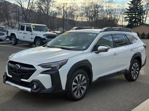 2025 Subaru Outback TOURING XT