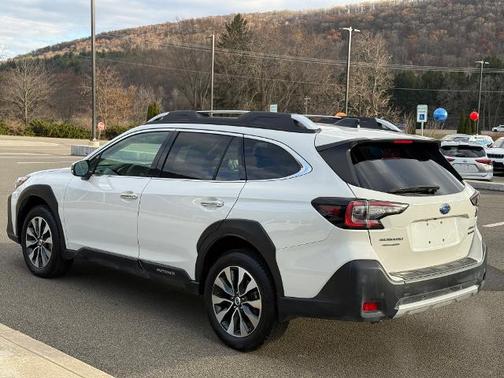 2025 Subaru Outback TOURING XT