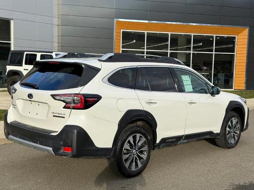 2025 Subaru Outback TOURING XT