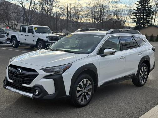 2025 Subaru Outback TOURING XT