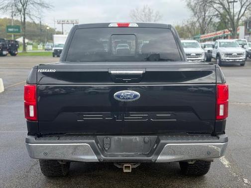 SHADOW BLACK 2018 Ford F-150 LARIAT