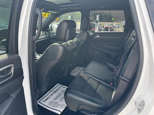 2021 Jeep Grand Cherokee LAREDO