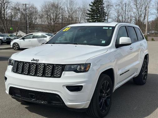 2021 Jeep Grand Cherokee LAREDO