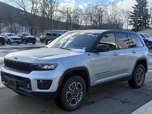 2023 Jeep Grand Cherokee TRAILHAWK