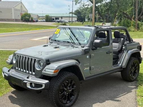 2021 Jeep Wrangler Unlimited SAHARA
