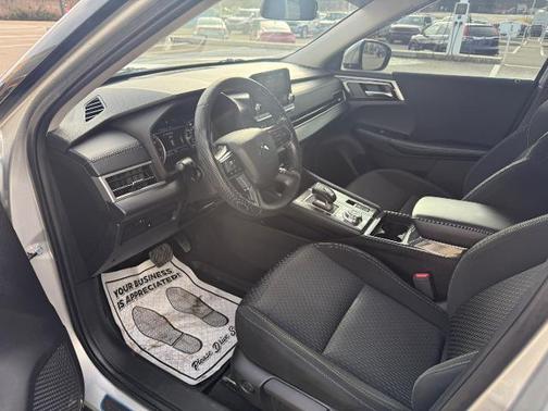 2022 Mitsubishi Outlander ES