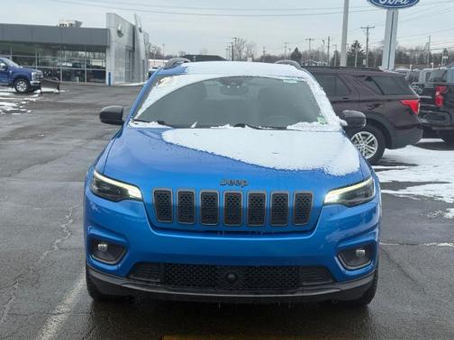 2021 Jeep Cherokee LATITUDE LUX