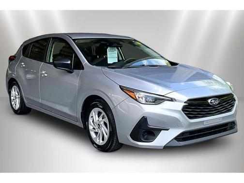 Ice Silver Metallic 2024 Subaru Impreza Base