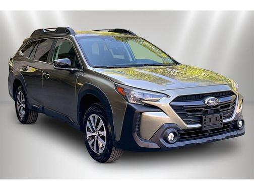 Autumn Green Metallic 2023 Subaru Outback Premium