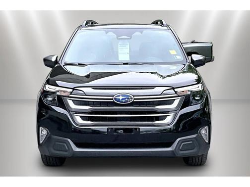 Crystal Black Silica 2025 Subaru Forester Premium