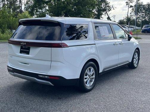 2023 Kia Carnival LX