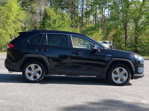 2021 Toyota RAV4 Hybrid XLE Premium