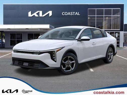 White 2026 Kia K4