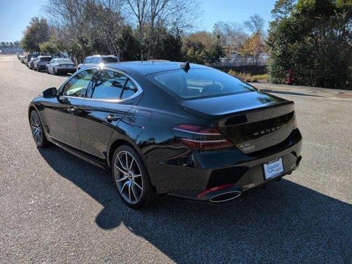 2025 Genesis G70 2.5T