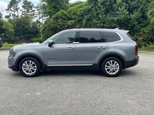 2022 Kia Telluride LX