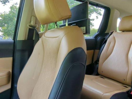 2022 Kia Carnival EX