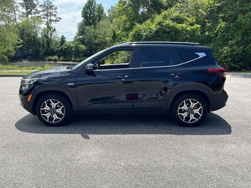 2023 Kia Seltos EX