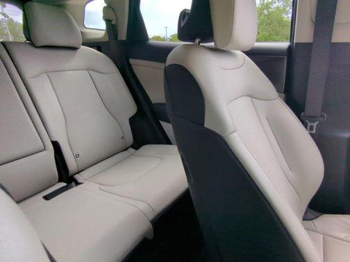 2024 Kia Sportage Hybrid EX