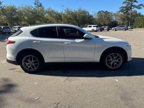 2018 Alfa Romeo Stelvio Ti