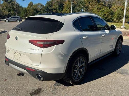 2018 Alfa Romeo Stelvio Ti