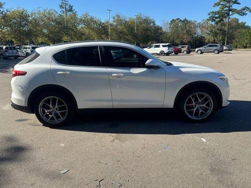 2018 Alfa Romeo Stelvio Ti