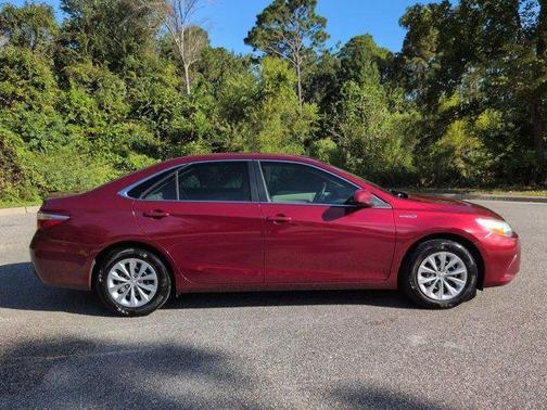 2017 Toyota Camry Hybrid LE