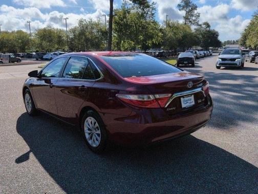 2017 Toyota Camry Hybrid LE
