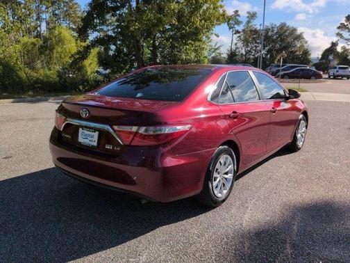 2017 Toyota Camry Hybrid LE