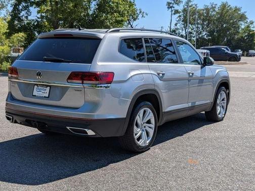 Pyrite Silver Metallic 2023 Volkswagen Atlas 3.6L SE w/Technology