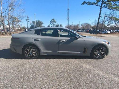 2022 Kia Stinger GT-Line