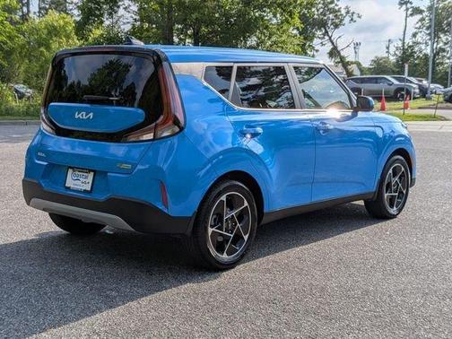 Blue 2025 Kia Soul EX
