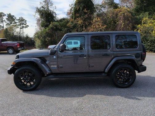 2022 Jeep Wrangler Unlimited 4xe Sahara