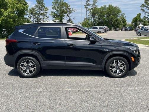 2023 Kia Seltos EX