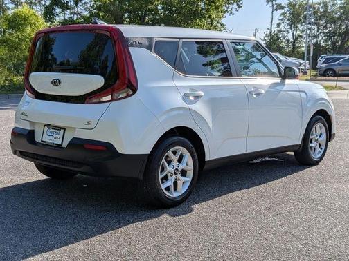 White 2021 Kia Soul S