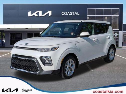 White 2021 Kia Soul S