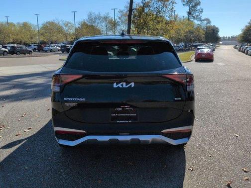 2025 Kia Sportage Hybrid LX