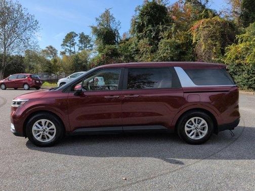 2023 Kia Carnival LX