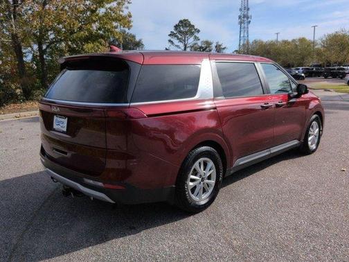 2023 Kia Carnival LX