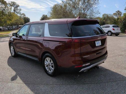 2023 Kia Carnival LX