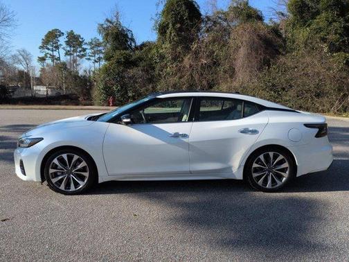 2023 Nissan Maxima Platinum