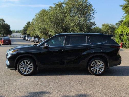 2024 Toyota Highlander Platinum