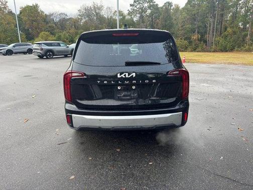 2024 Kia Telluride LX