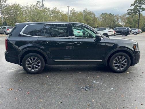 2024 Kia Telluride LX