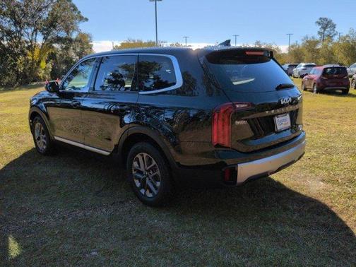 2024 Kia Telluride LX