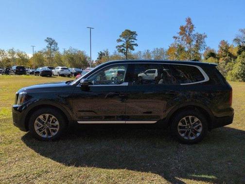 2024 Kia Telluride LX