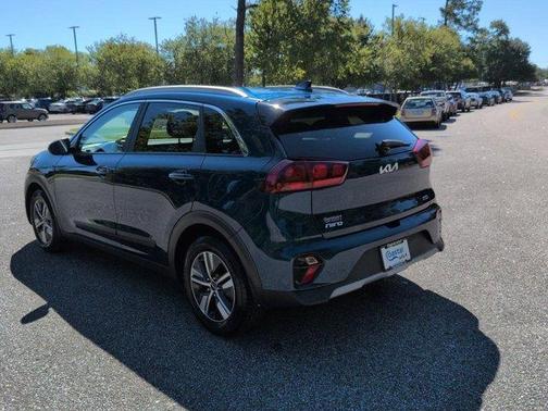 2022 Kia Niro LXS