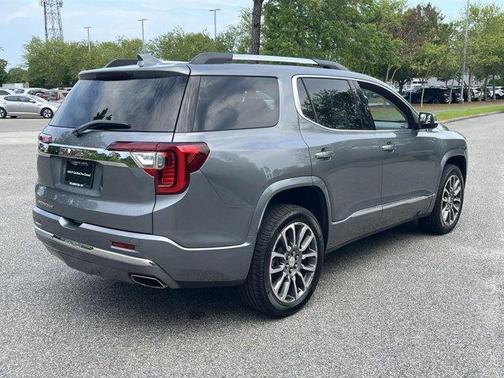2022 GMC Acadia Denali